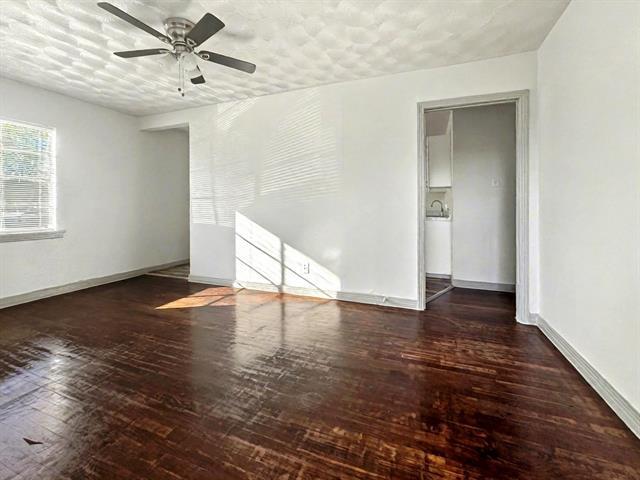 Building Photo - 5207 Spruce St