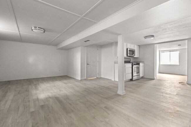Building Photo - 4757 S Jason St