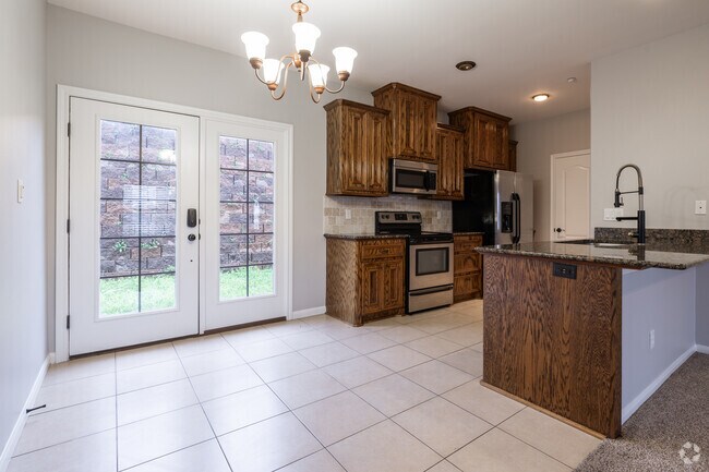 Building 2- 2BR,2BA - 1,095SF - Dining Room - Willis Snow Properties, LLC