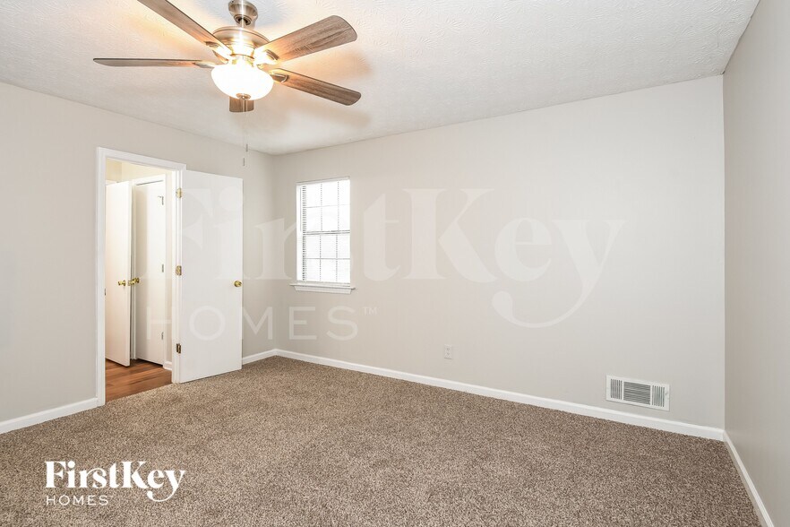 Building Photo - 7513 Old S Ln