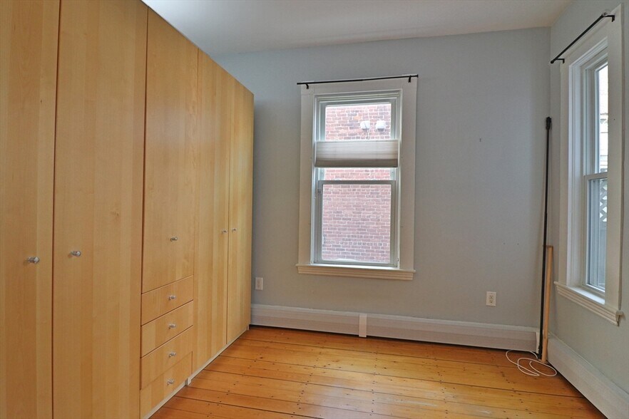 Building Photo - 84 Tremont St