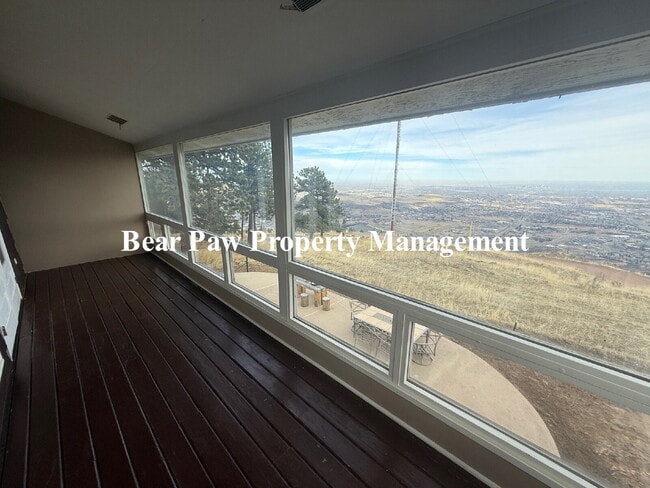 Building Photo - Views for Miles!!