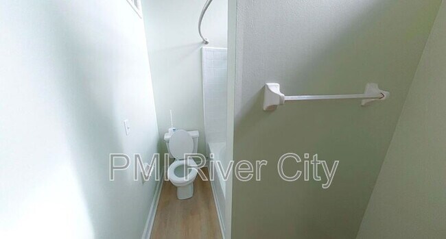 Building Photo - 502 Tidal Wave Ln