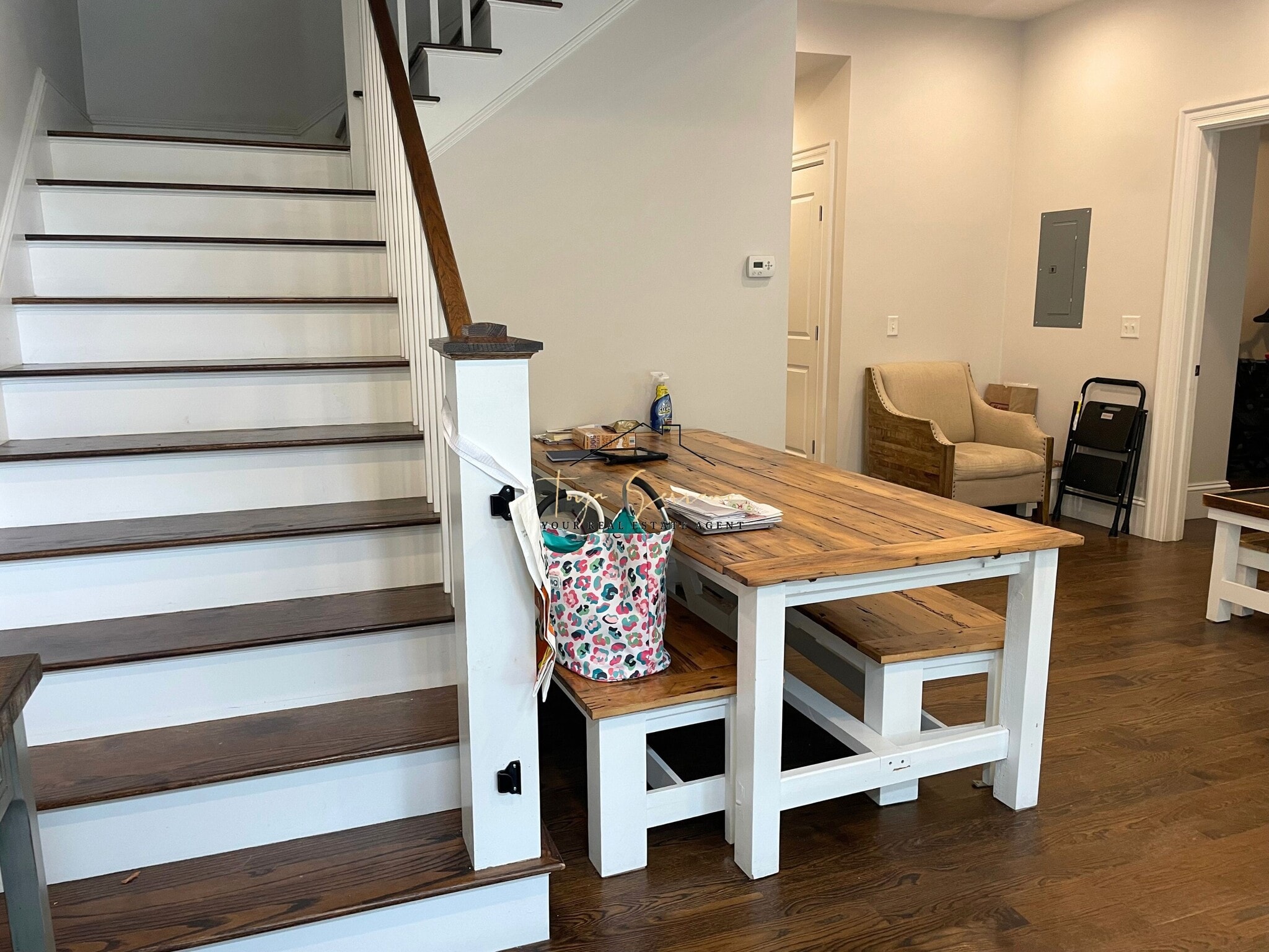 Building Photo - 2044 Beacon St