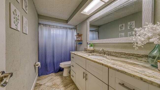 Building Photo - 9206 Gray Fox Ln