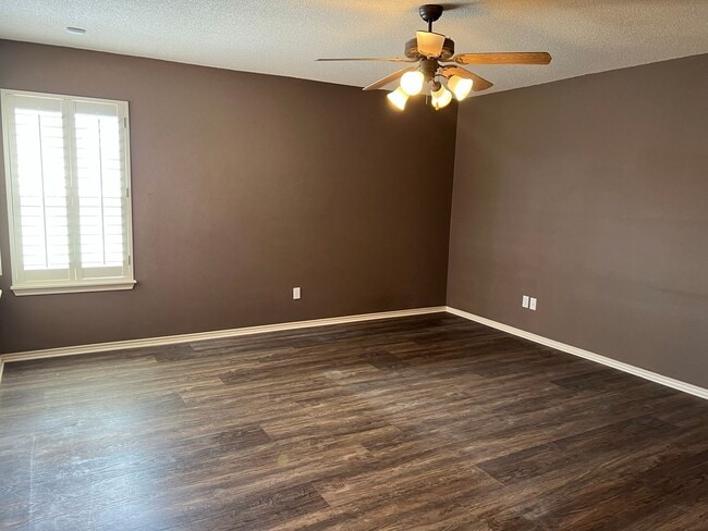Building Photo - North Pointe Retreat with Backyard Oasis