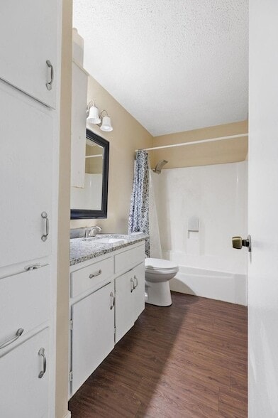 Building Photo - 1210 Glenda Dr