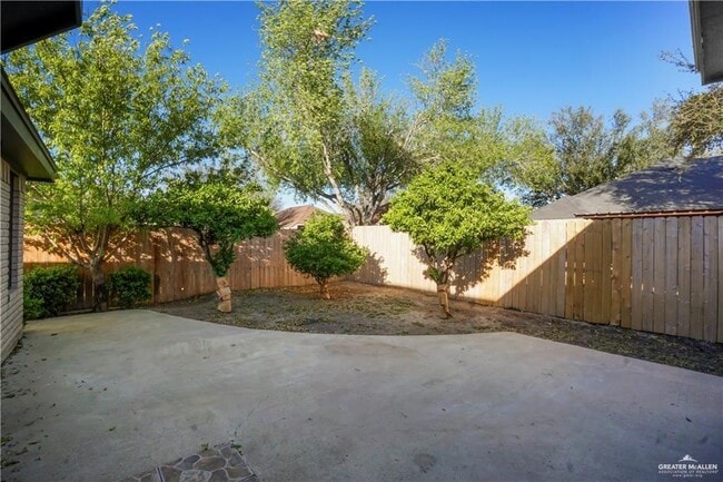 Building Photo - 3506 N 34th Ln