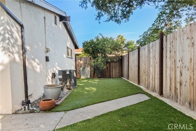 Building Photo - 25046 Feijoa Ave