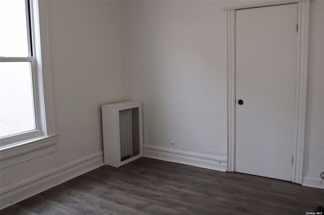 Building Photo - 78-10 82nd St