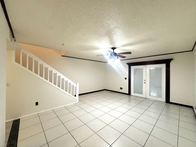 Building Photo - 4589 Lighthouse Cir