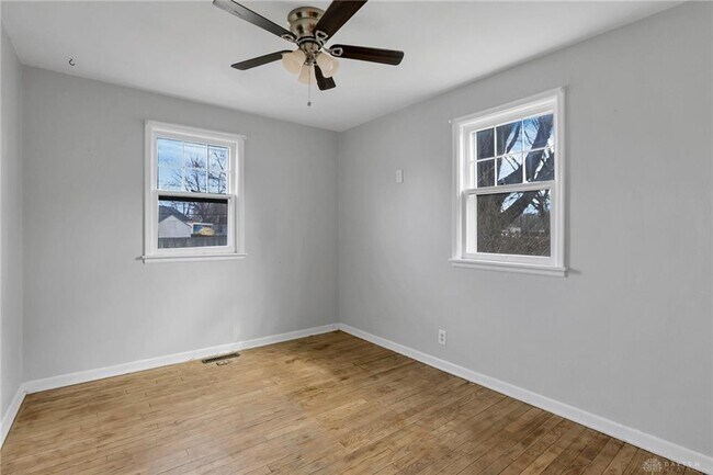 Building Photo - 4415 Leacourt Dr