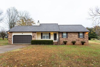 Building Photo - 5609 Landrum Dr