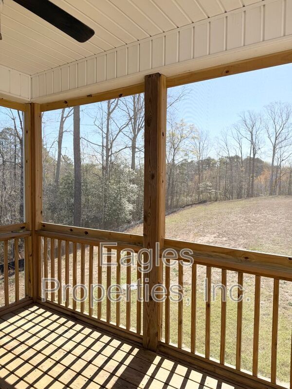 Building Photo - 472 Jackson Pond Dr