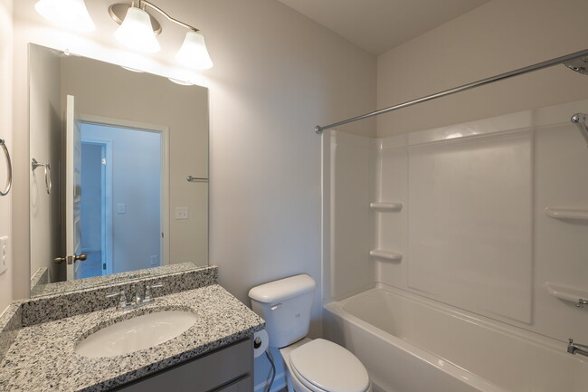 Building Photo - "Spacious 4-Bedroom Retreat with 3.5 Baths...
