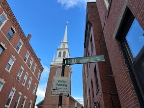 Building Photo - 1 Hull St Ct