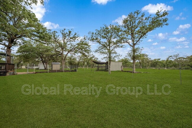 Building Photo - 153 Oak Valley Dr