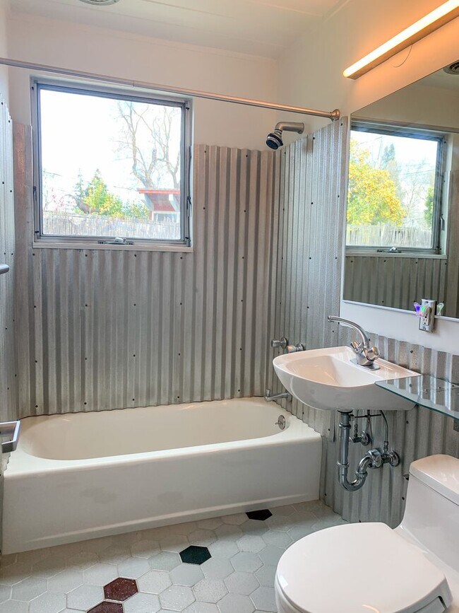 Building Photo - Custom Designed Modern 3 Bedroom Eicher in Palo Alto!