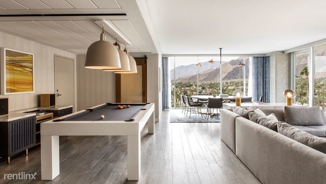 Building Photo - 4001 Via Portofino