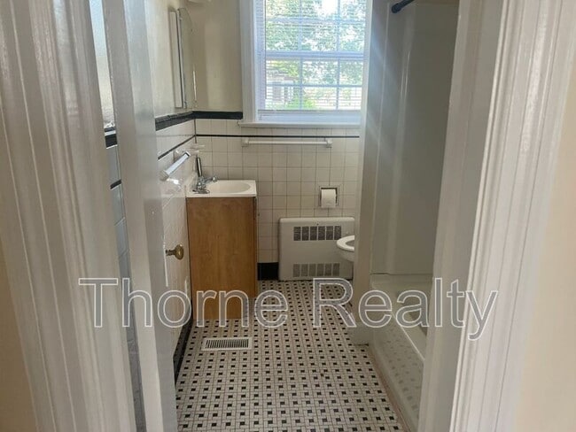 Building Photo - 500 Hammond St