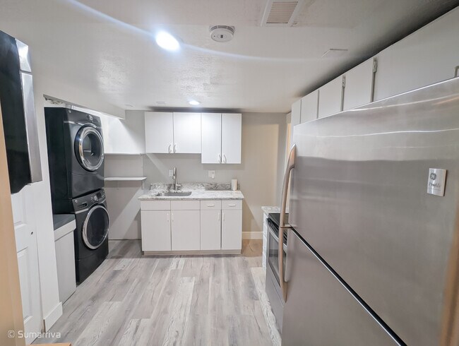 kitchen/laundry 1 - 6541 S Begonia Dr
