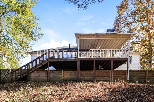 Building Photo - 365 Wynbrook Dr