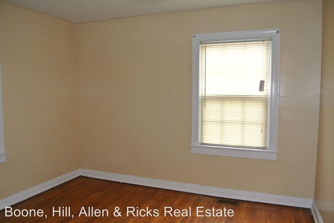 Building Photo - 1317 Hill St