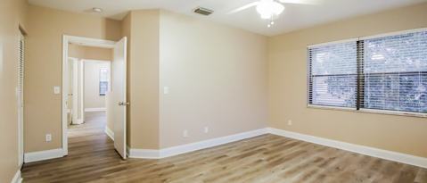 Building Photo - 11165 NW 34th Ct
