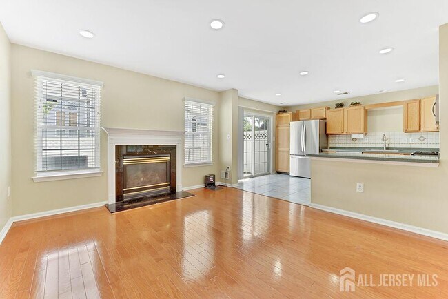 Building Photo - 102 Berkshire Dr