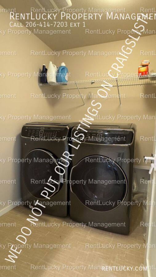Building Photo - 34601 56th Ct S
