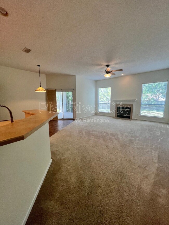 Building Photo - 2480 Ridge Will Dr