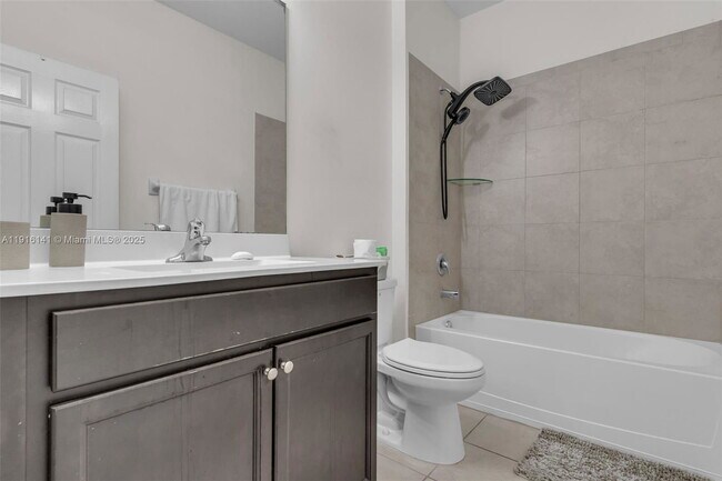 Building Photo - 11413 SW 252nd Ter