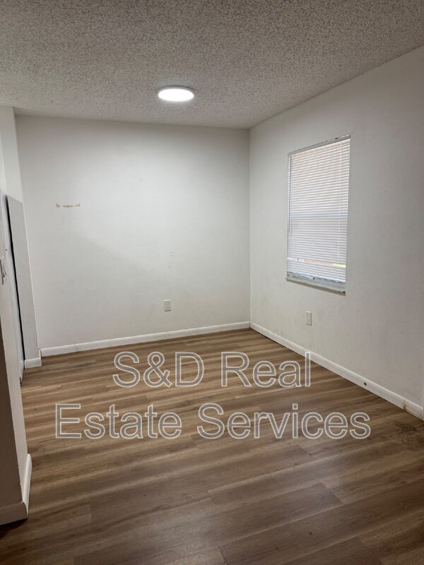 Building Photo - 3012 Allred Dr