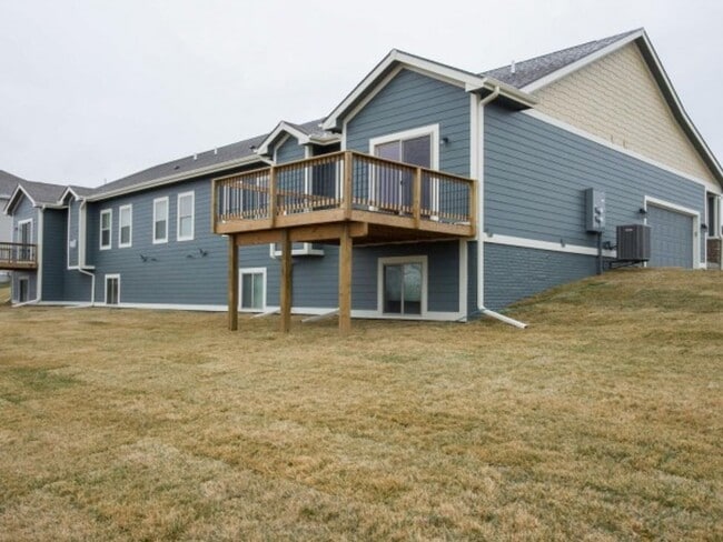 Building Photo - Four Grand Brownstones - Ranch Plan