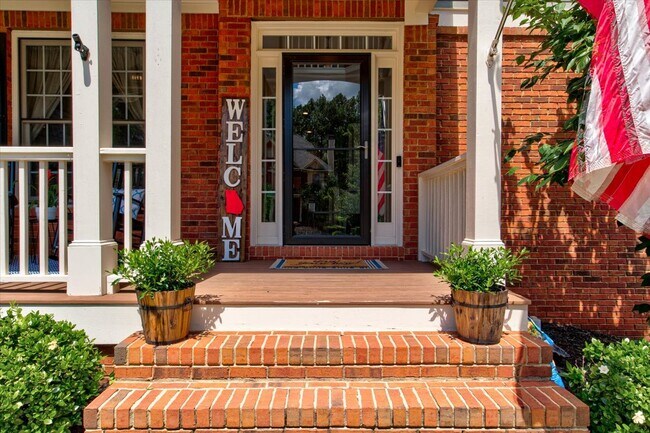 Building Photo - 1120 Bentwater Dr