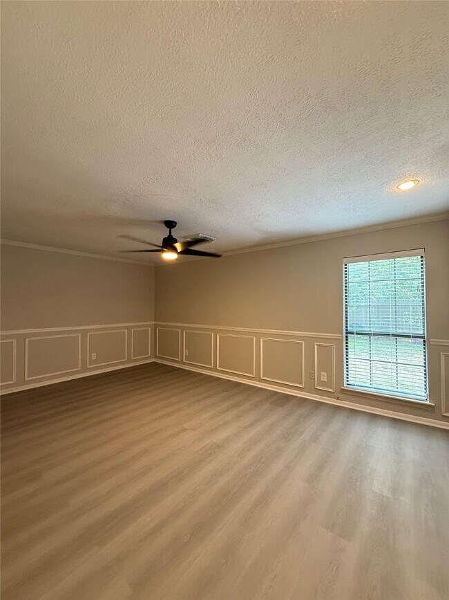 Building Photo - 1042 Cascade Creek Dr