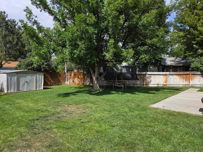 Building Photo - 80 W Bloomington Dr