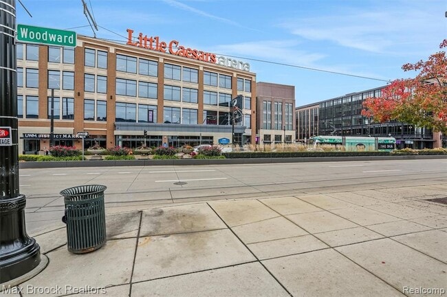 Building Photo - 2612 Woodward Ave