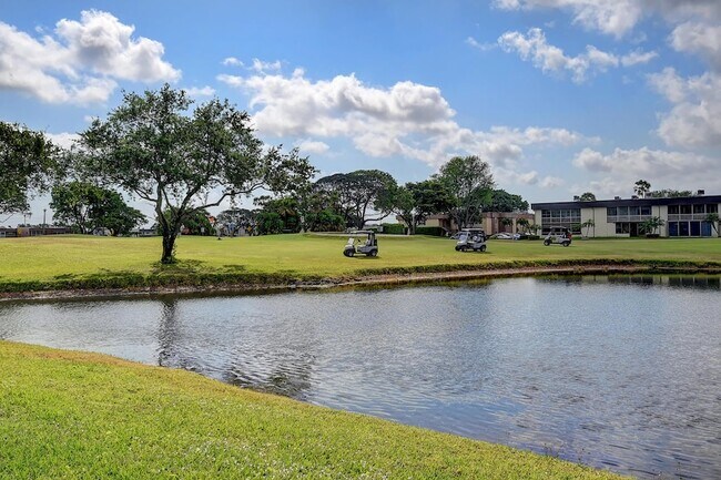 Building Photo - 974 Normandy Trail