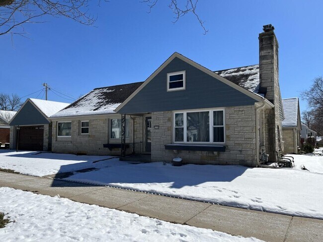 Primary Photo - 9131 Stickney Ave