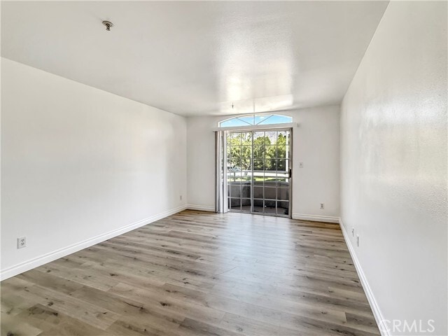 Building Photo - 468 W Huntington Dr