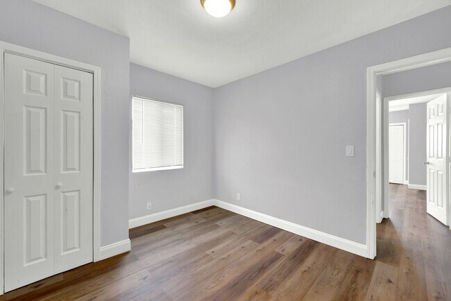 Building Photo - Great 2 Bed 1 Bath House in Vallejo -- AVA...