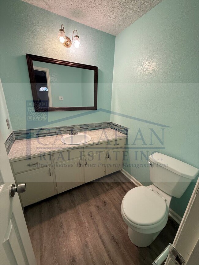 Building Photo - 4 Bedroom Home in Mabelvale