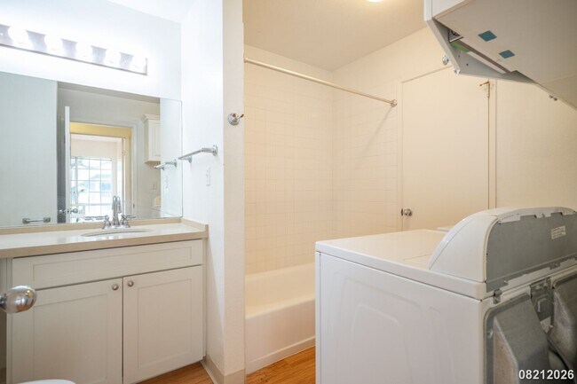Building Photo - 94-1390 Kulewa Lp 42D