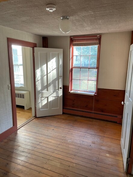 office - 950 Western Ave