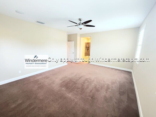 Building Photo - Gorgeous 3BR/3BA Roseville Rental Home