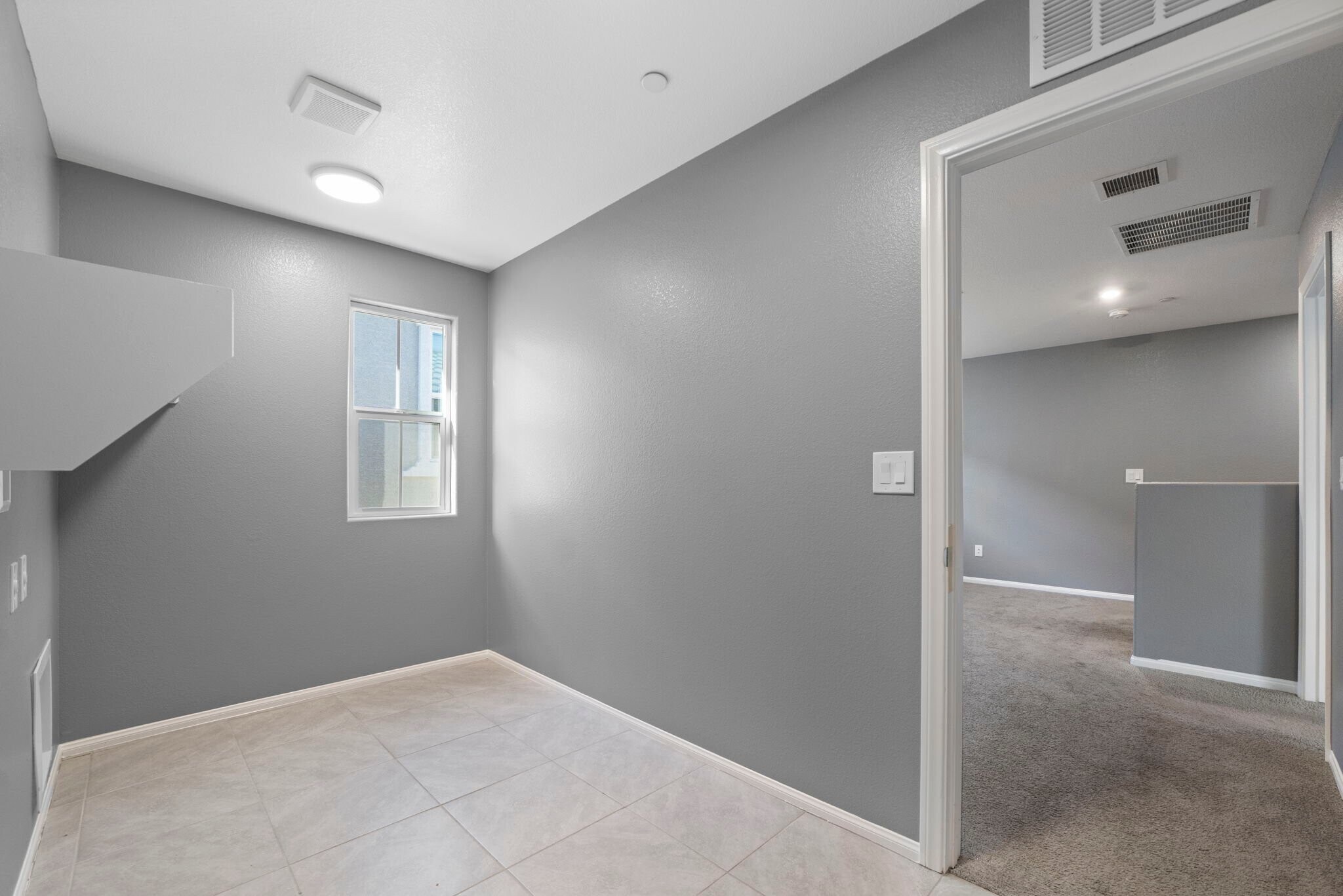 Building Photo - 10949 Oregano Ave