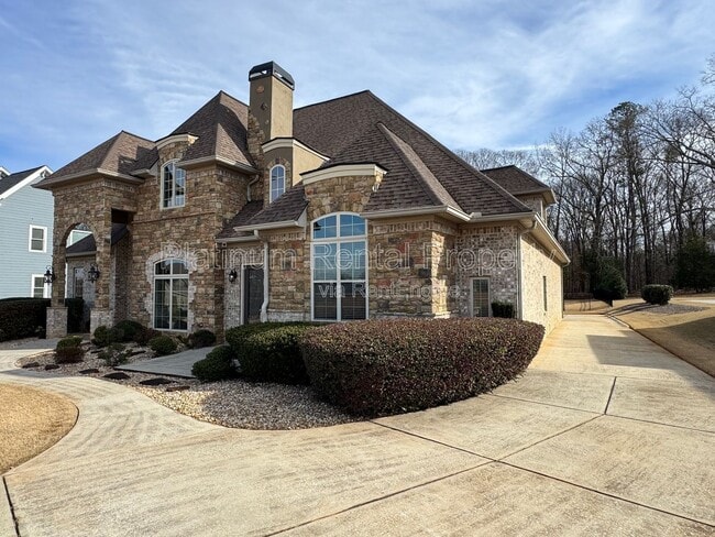 Building Photo - 1811 Traditions Way