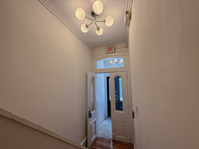 Building Photo - 1223 N Franklin St