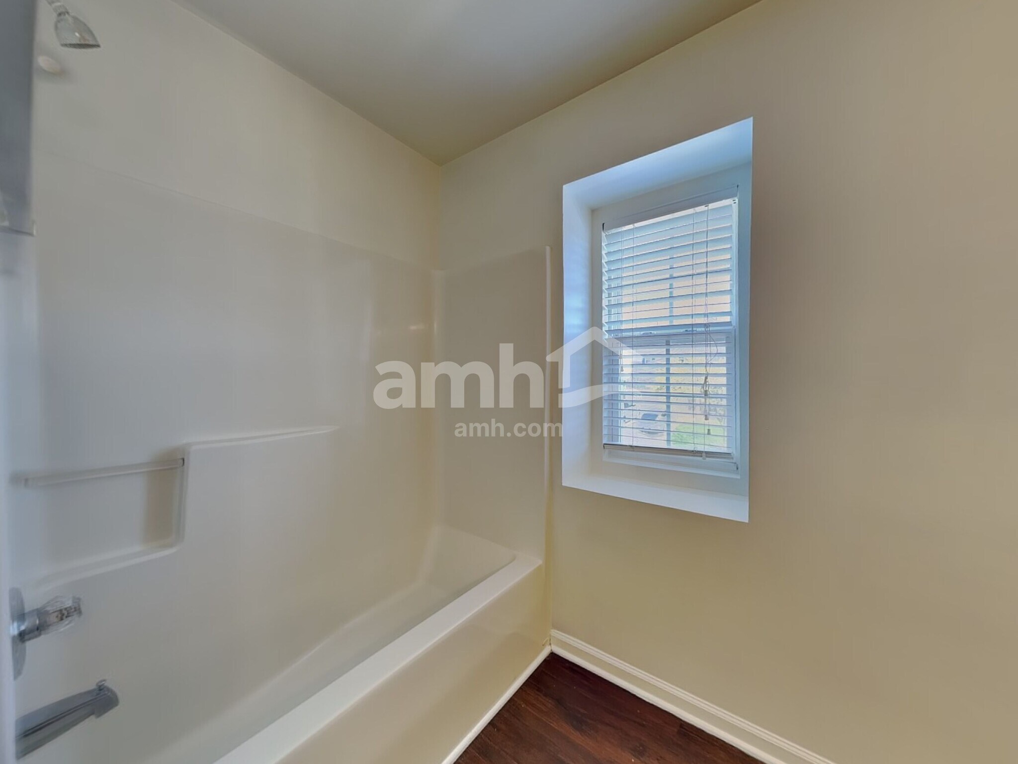 Building Photo - 6001 Ricker Rd